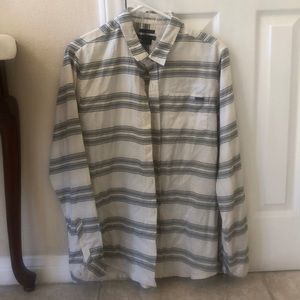 O’Neil white striped flannel Medium